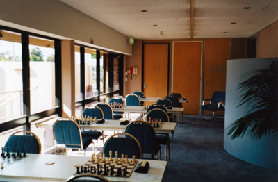 Chess-Window-Seating-Gosford-Open-2003-webversion (11K)